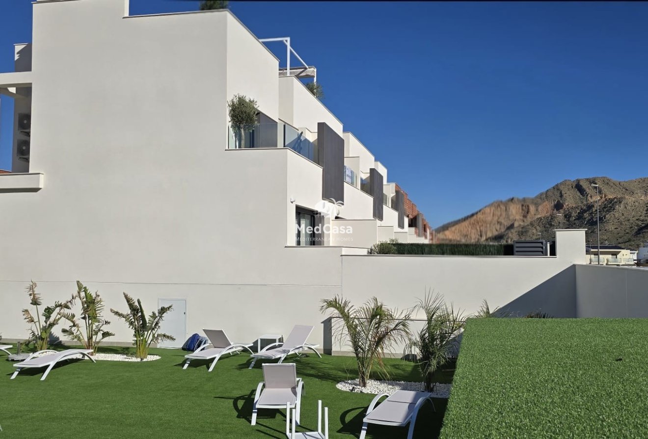 Neubau - Reihenhaus -
Cox