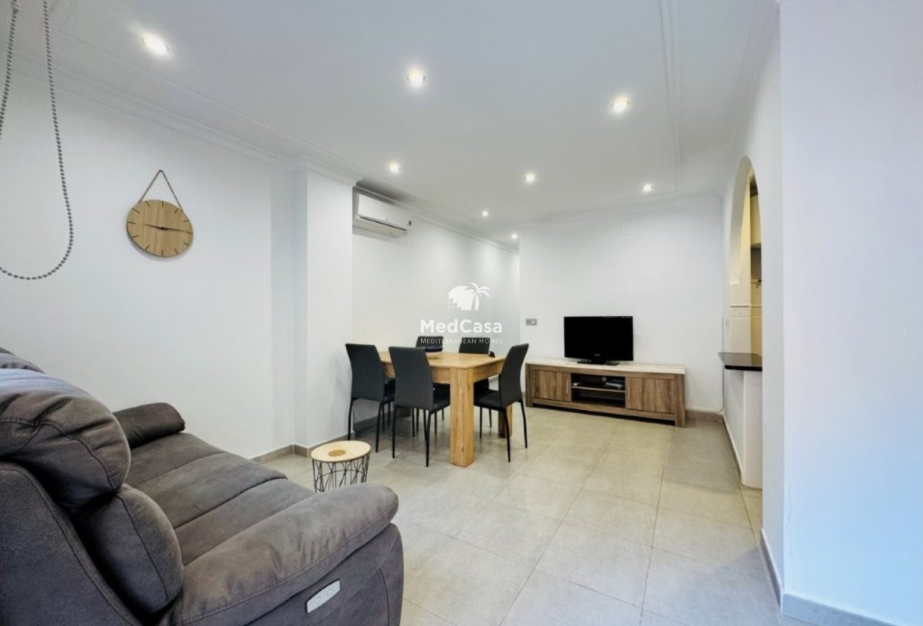 Segunda mano - Apartamento planta baja -
Guardamar del Segura - Guardamar