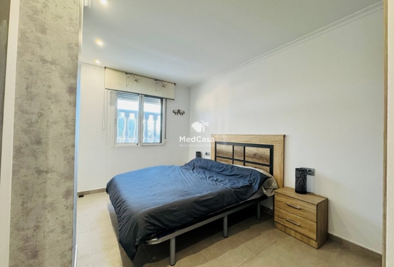 Segunda mano - Apartamento planta baja -
Guardamar del Segura - Guardamar