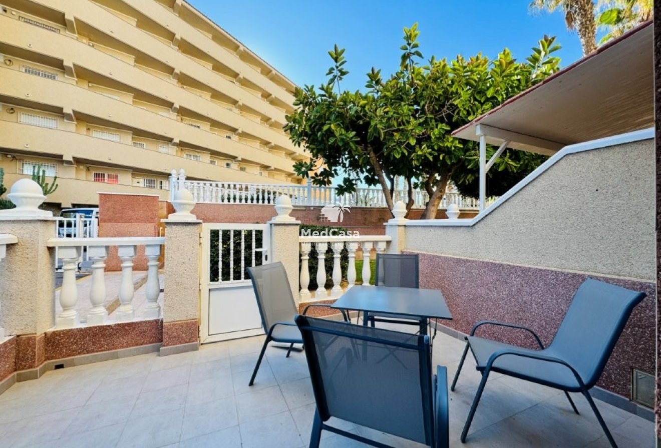 Segunda mano - Apartamento planta baja -
Guardamar del Segura - Guardamar