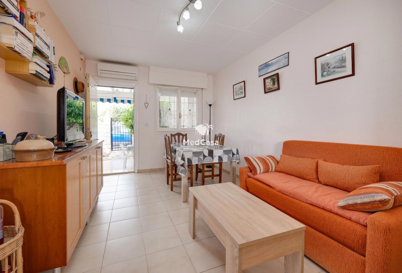 Segunda mano - Semi pareado -
Orihuela Costa - La Florida