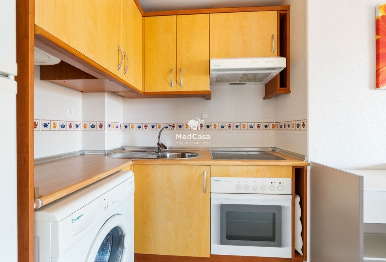 Resale - Apartment -
Orihuela Costa - Campoamor