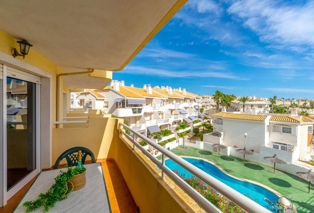 Resale - Apartment -
Orihuela Costa - Campoamor