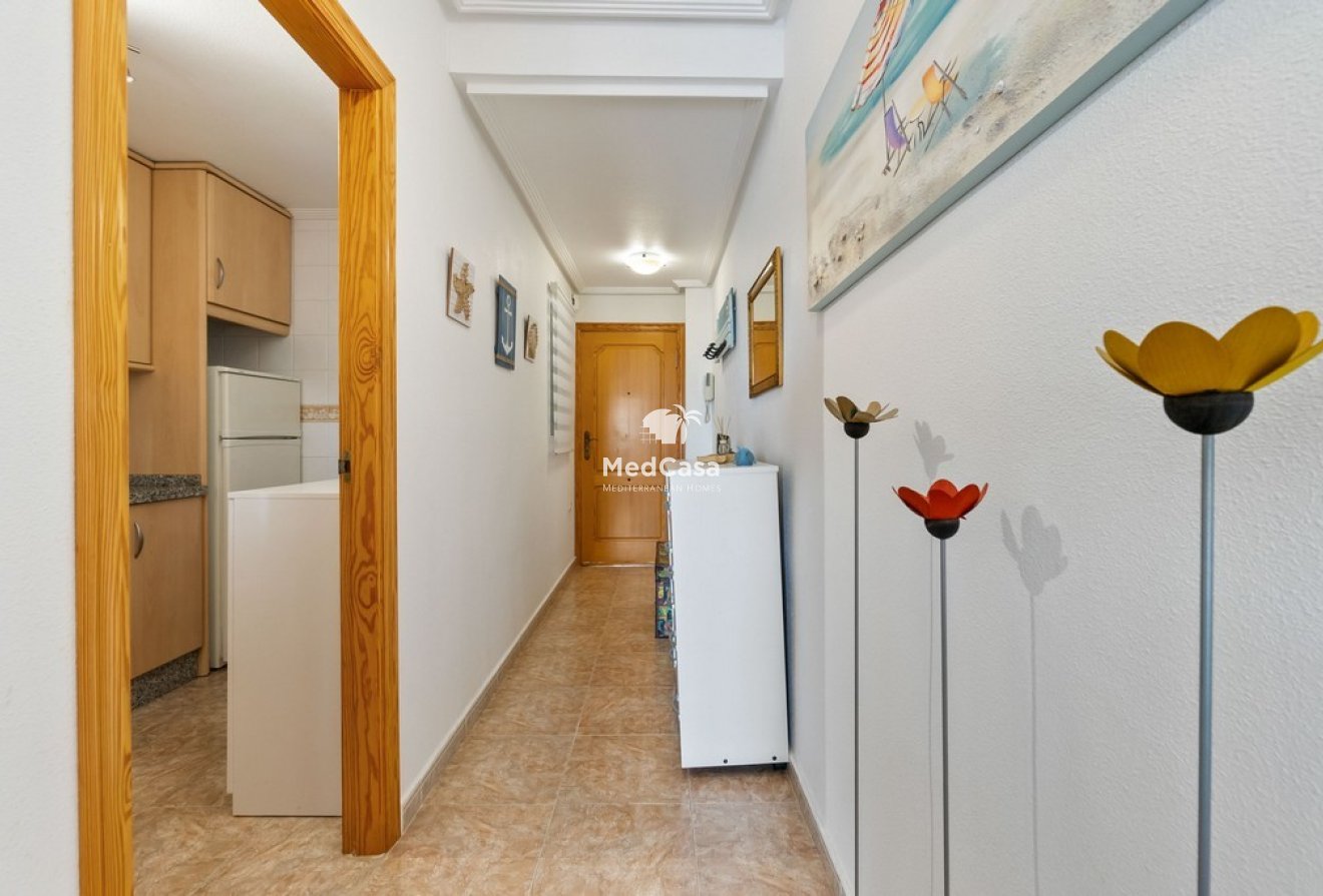 Segunda mano - Apartamento -
Alicante - Campoamor