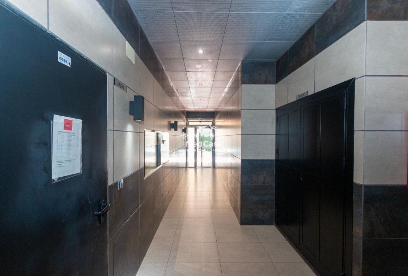 Segunda mano - Apartamento -
Torrevieja - La Mata