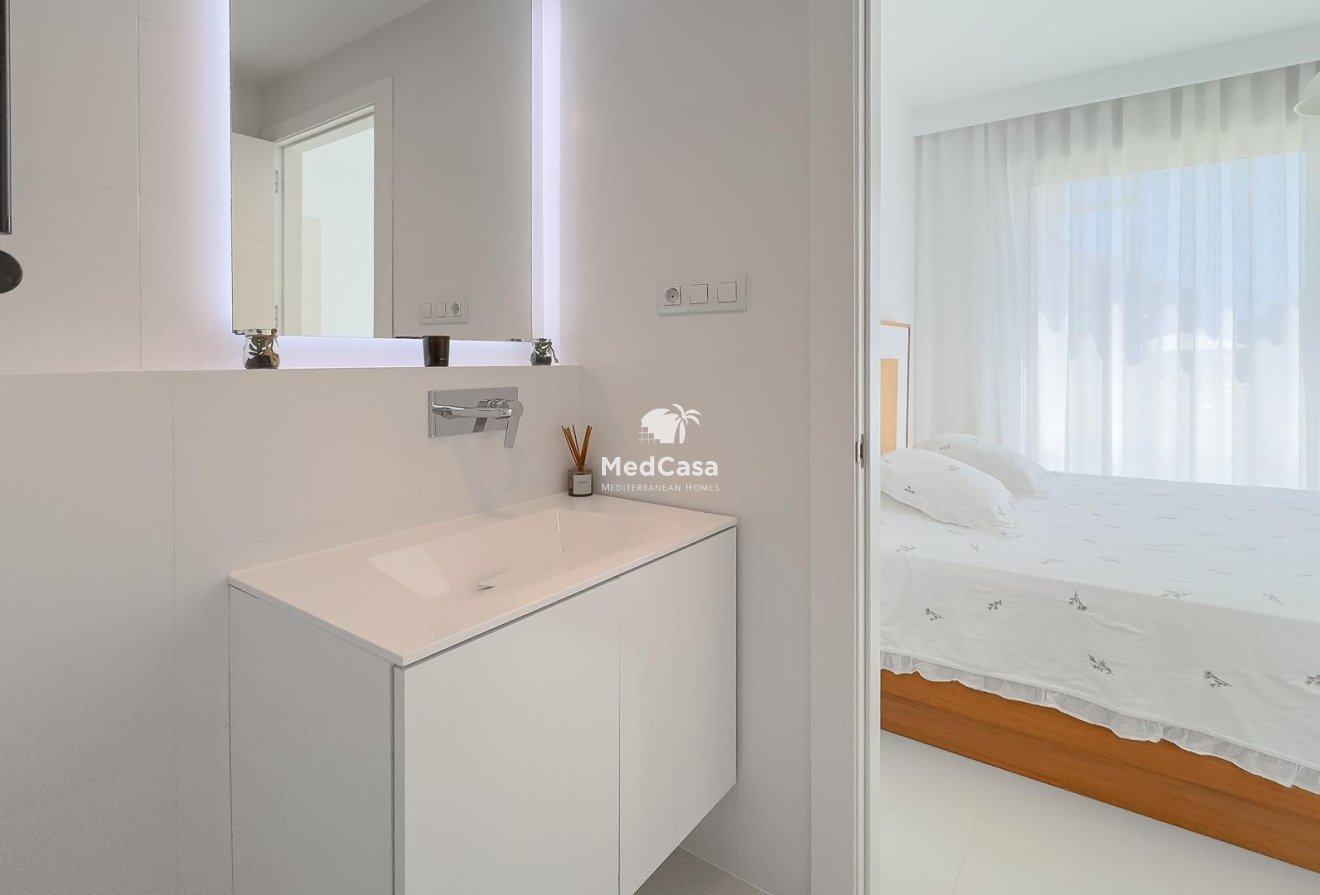 Segunda mano - Villa -
Pilar de la Horadada - Pueblo Latino