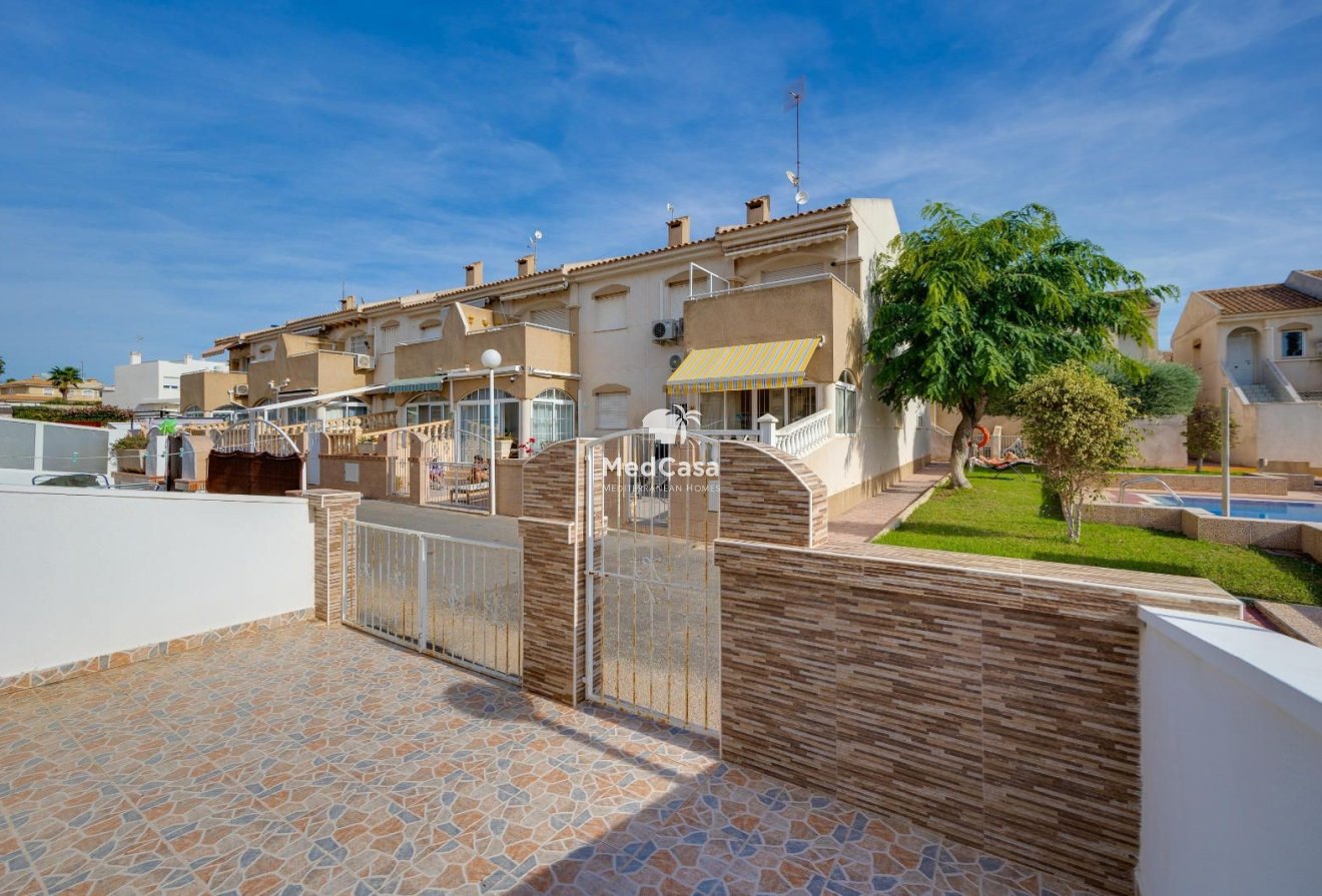 Segunda mano - Apartamento planta baja -
Torrevieja - Nueva Torrevieja - Aguas Nuevas