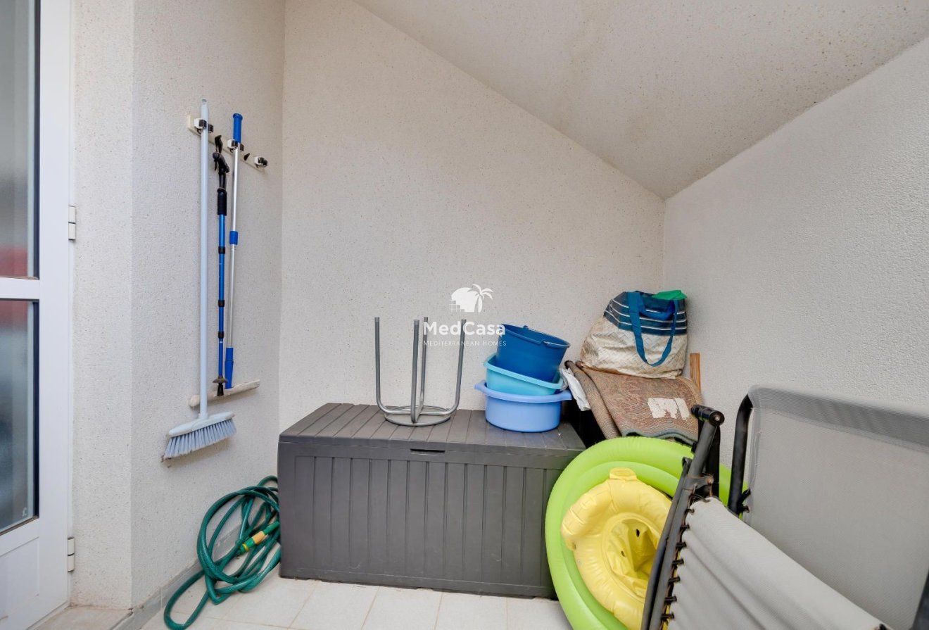 Segunda mano - Apartamento planta baja -
Torrevieja - Nueva Torrevieja - Aguas Nuevas