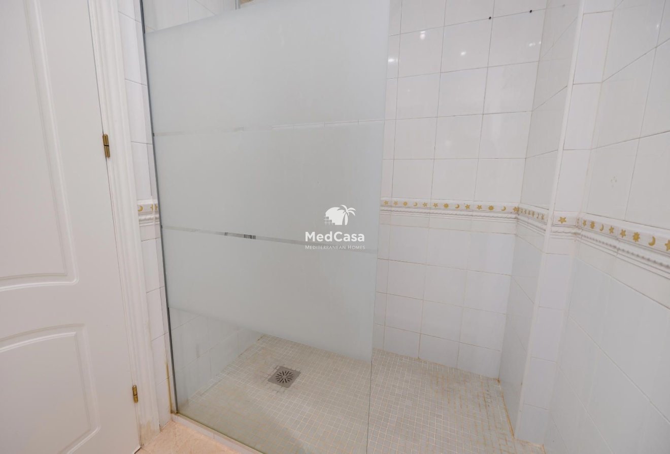 Segunda mano - Apartamento planta baja -
Torrevieja - Nueva Torrevieja - Aguas Nuevas