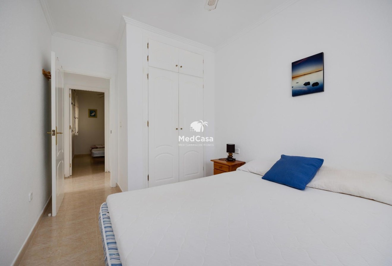 Segunda mano - Apartamento planta baja -
Torrevieja - Nueva Torrevieja - Aguas Nuevas