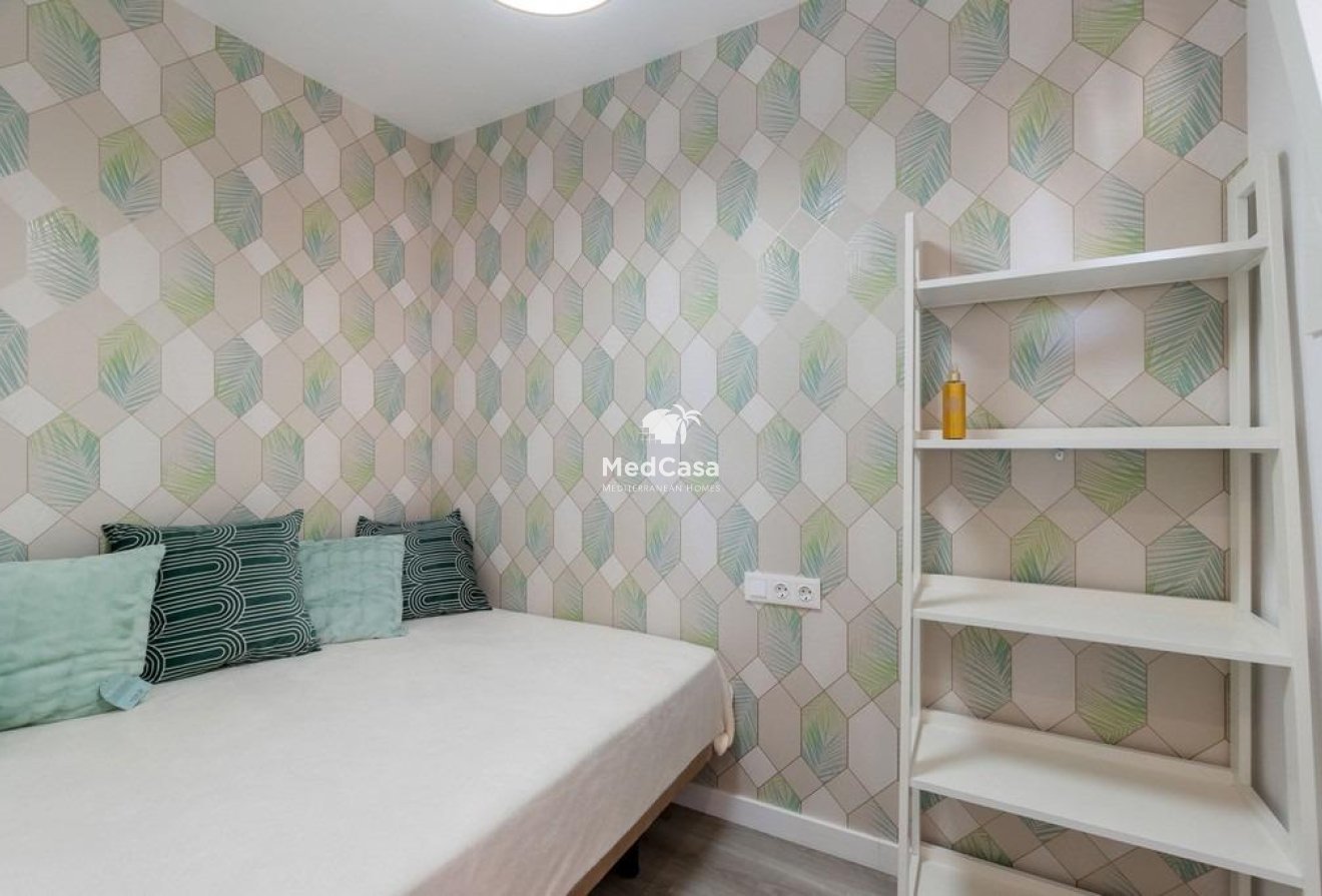 Wiederverkauf - Apartment -
Torrevieja - Cabo cervera