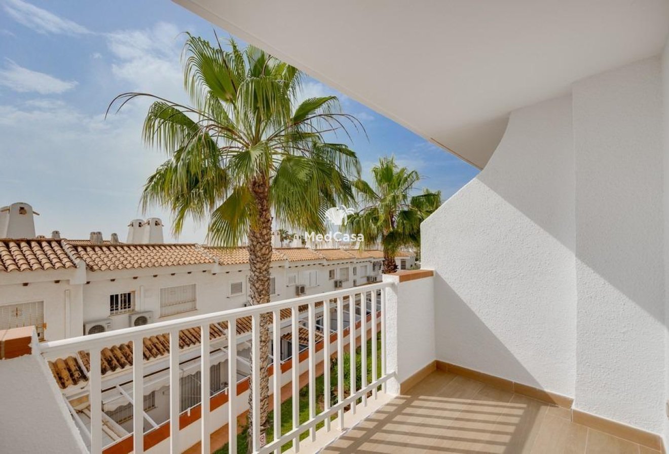Wiederverkauf - Apartment -
Orihuela Costa - Campoamor