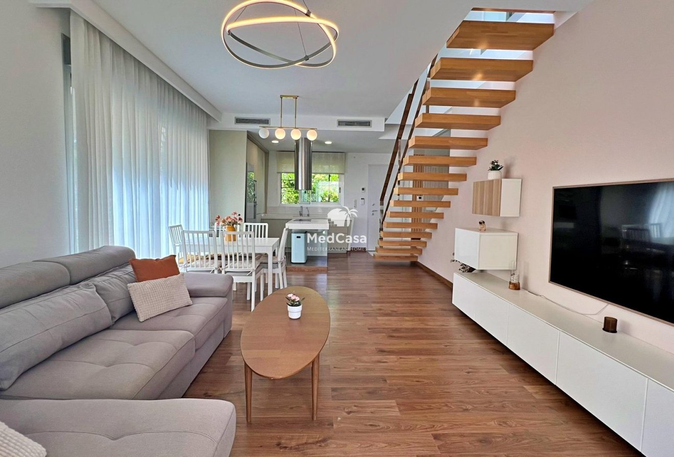 Wiederverkauf - Villa -
Pilar de la Horadada - Pueblo Latino