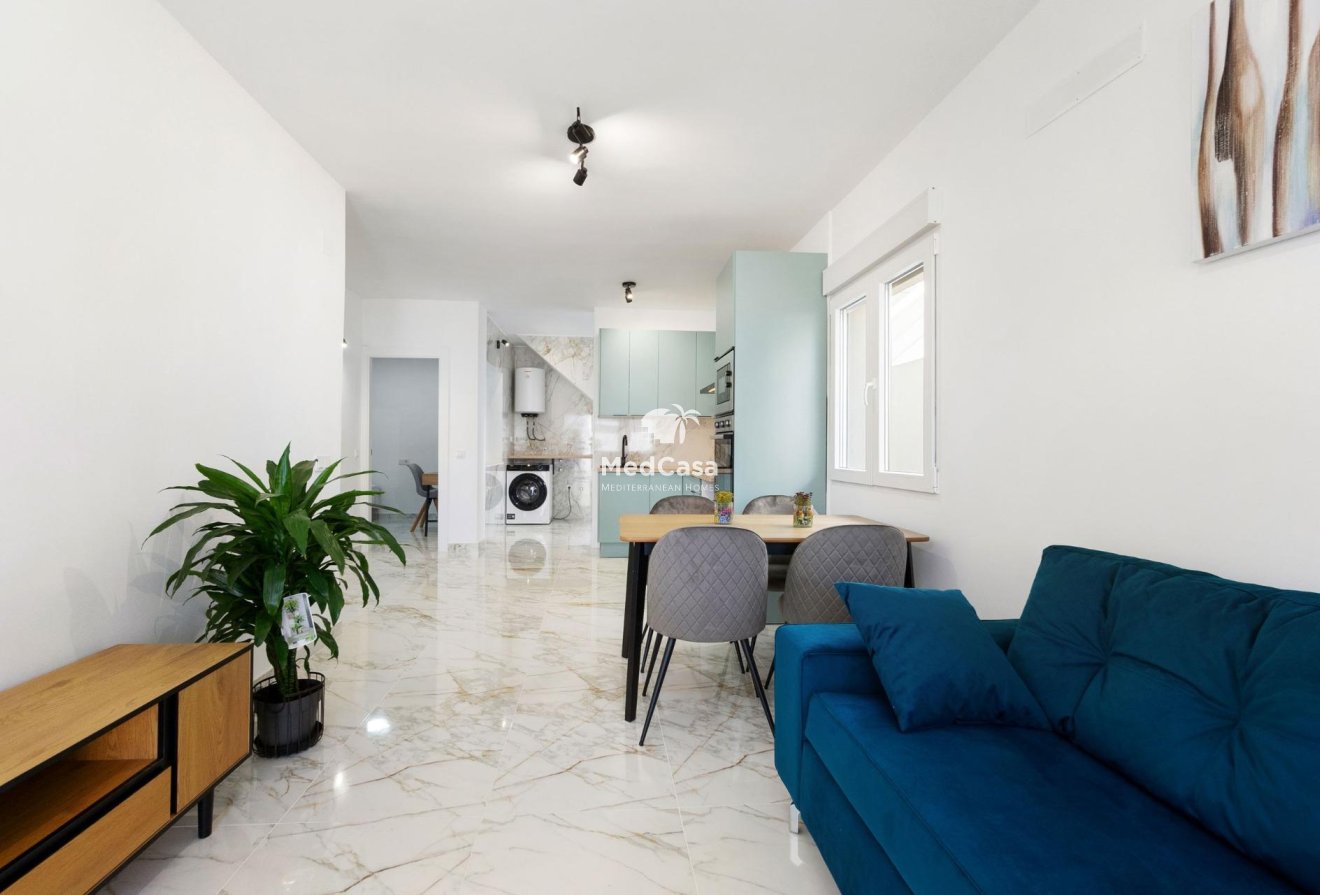 Resale - Villa -
Torrevieja - El chaparral