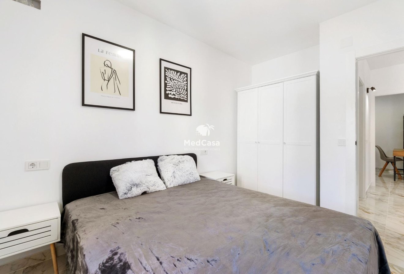 Resale - Villa -
Torrevieja - El chaparral