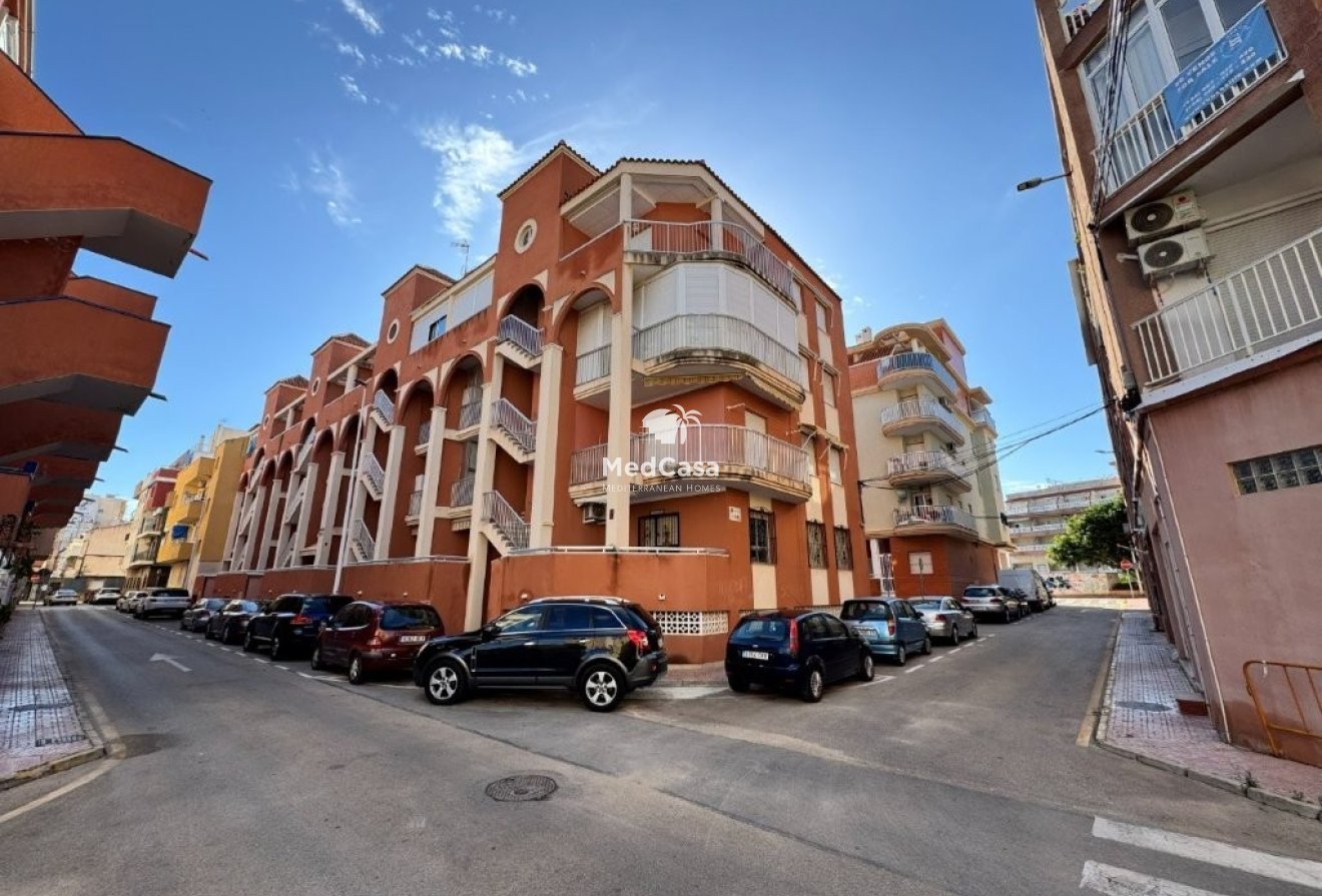 Resale - Apartment -
La Mata - La Mata (Torrevieja)