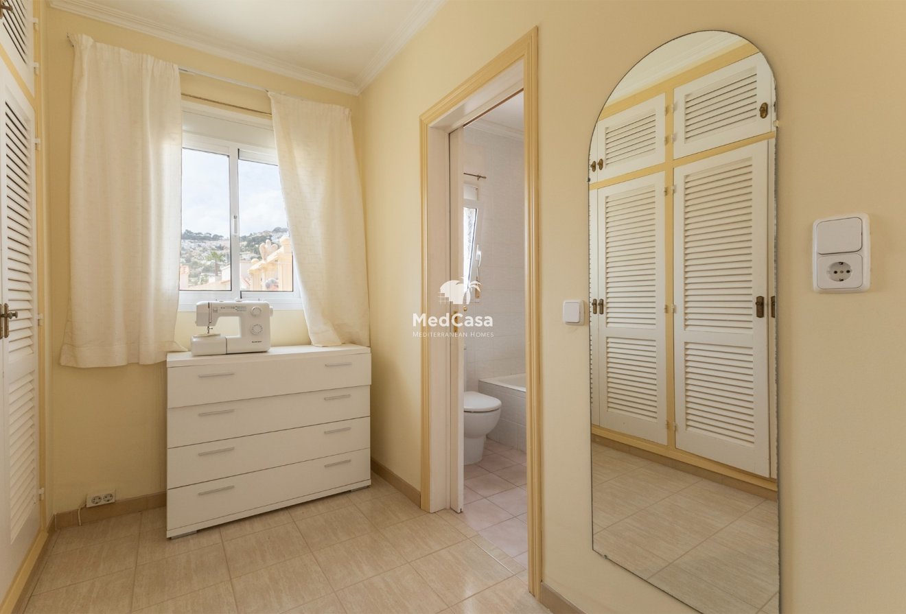 Resale - Villa -
Moraira - Pinar de l'Advocat