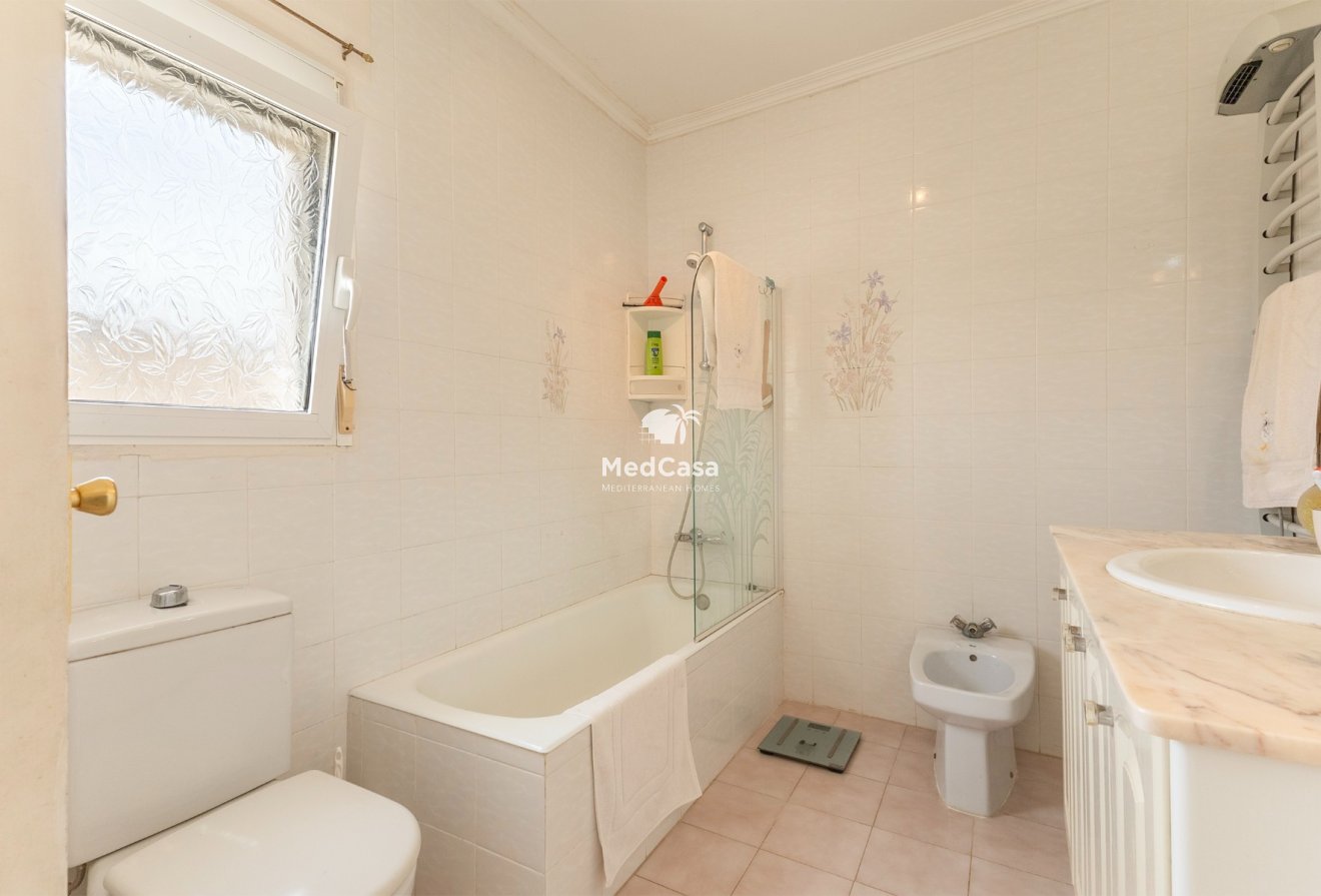 Resale - Villa -
Moraira - Pinar de l'Advocat