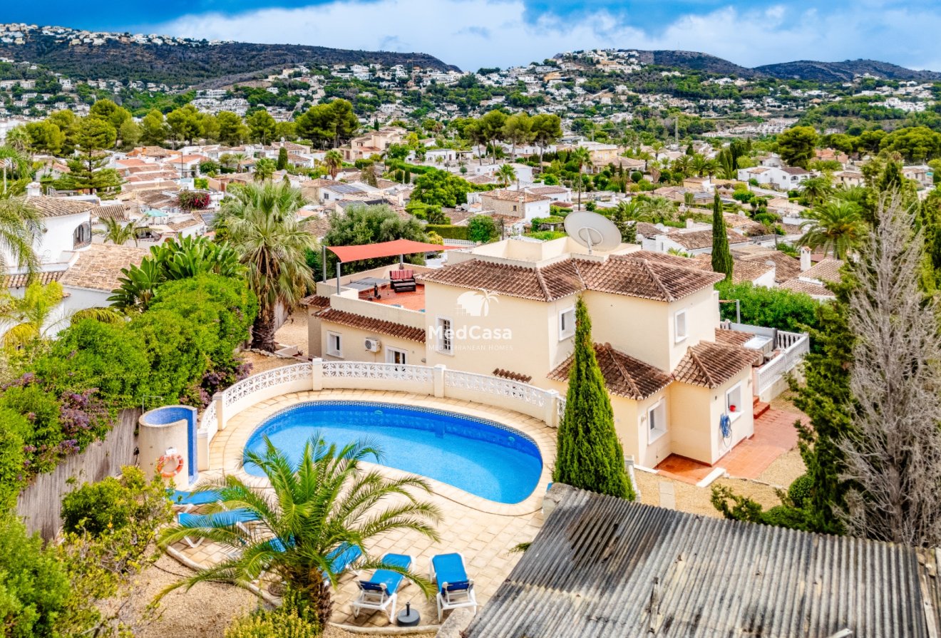 Resale - Villa -
Moraira - El Tesoro