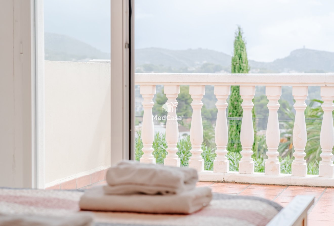 Resale - Villa -
Moraira - El Tesoro