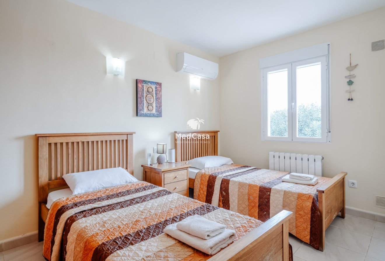 Resale - Villa -
Moraira - El Tesoro