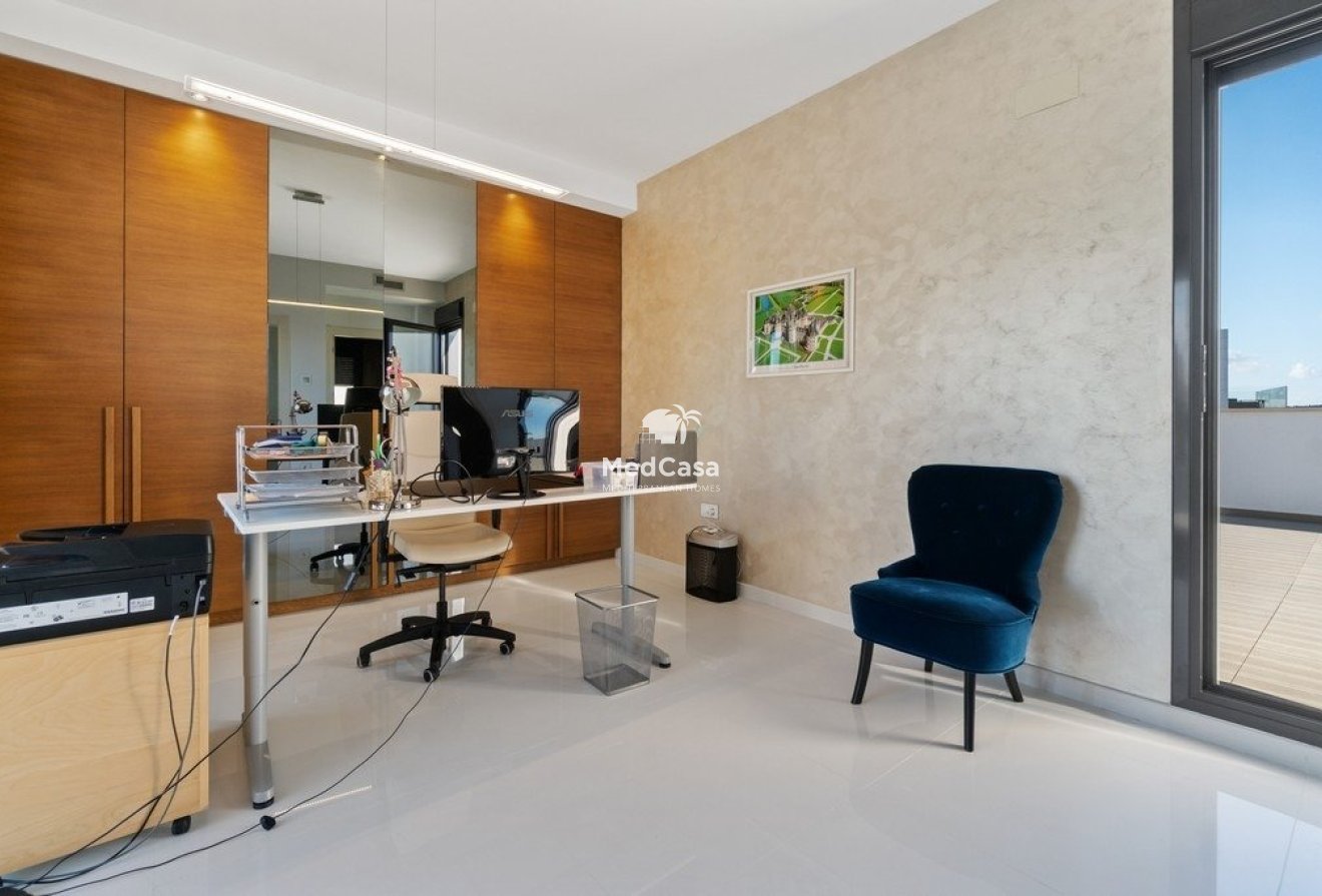 Resale - Villa -
Orihuela Costa - Agua Marina