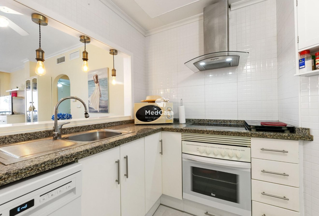 Wiederverkauf - Apartment -
Orihuela Costa - Campoamor