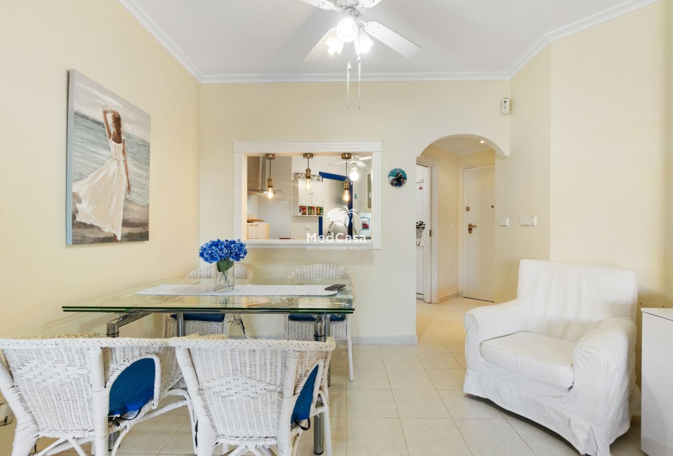 Wiederverkauf - Apartment -
Orihuela Costa - Campoamor