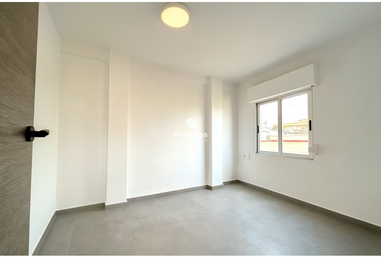 Wiederverkauf - Apartment -
Pilar de la Horadada - Pueblo Latino