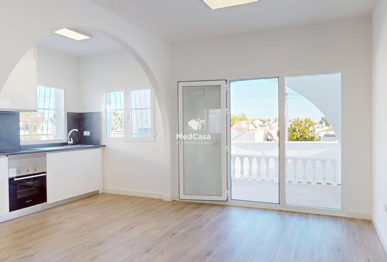 Wiederverkauf - Reihenhaus -
Orihuela Costa - Villamartín-Las Filipinas