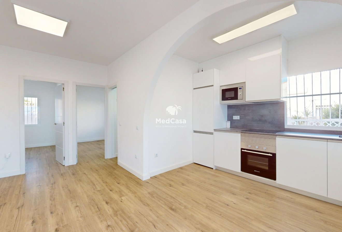 Wiederverkauf - Reihenhaus -
Orihuela Costa - Villamartín-Las Filipinas