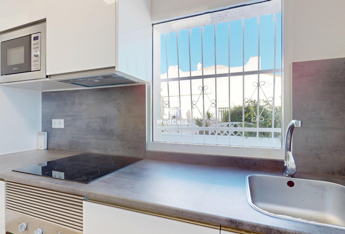 Wiederverkauf - Reihenhaus -
Orihuela Costa - Villamartín-Las Filipinas