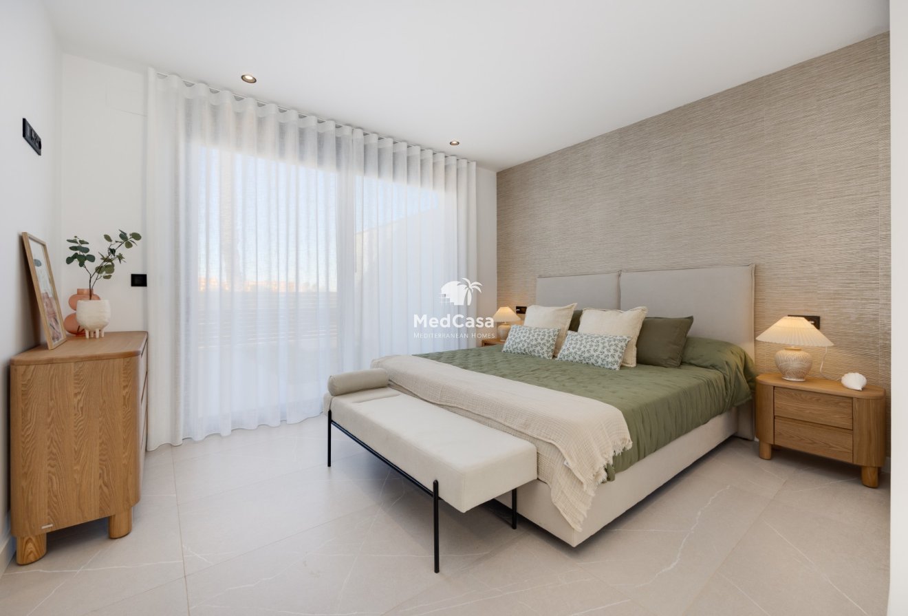 Obra nueva - Villa -
Torrevieja