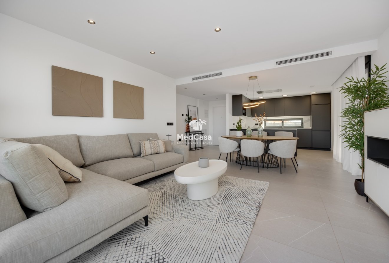 Obra nueva - Villa -
Torrevieja