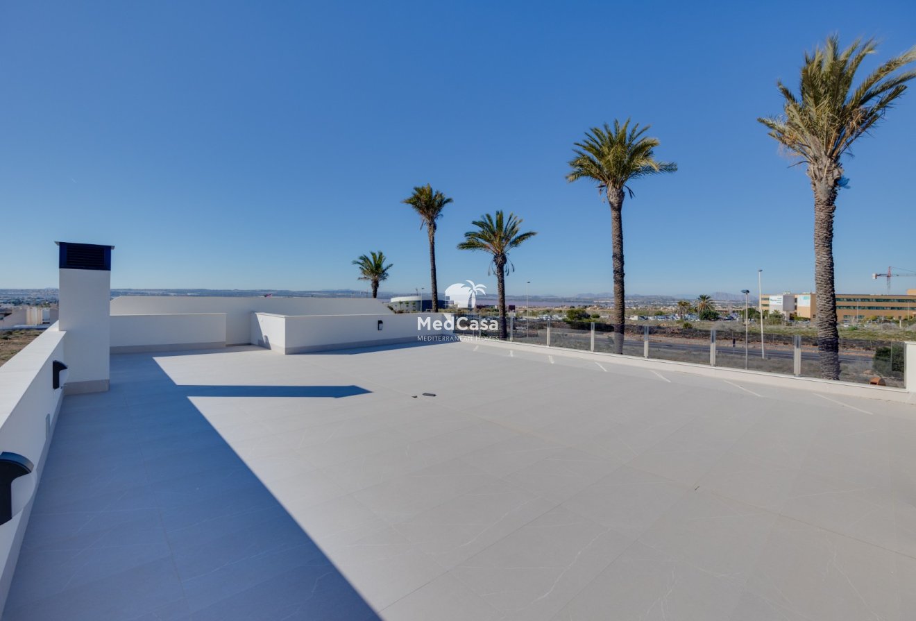 Obra nueva - Villa -
Torrevieja