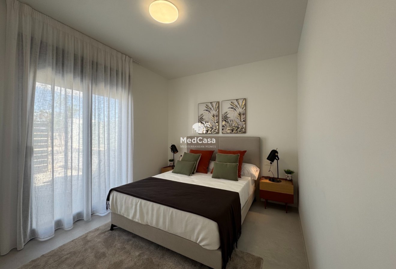 Neubau - Villa -
Roldan