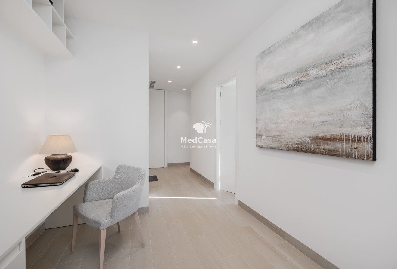 Wiederverkauf - Erdgeschosswohnung -
Golf Las Colinas