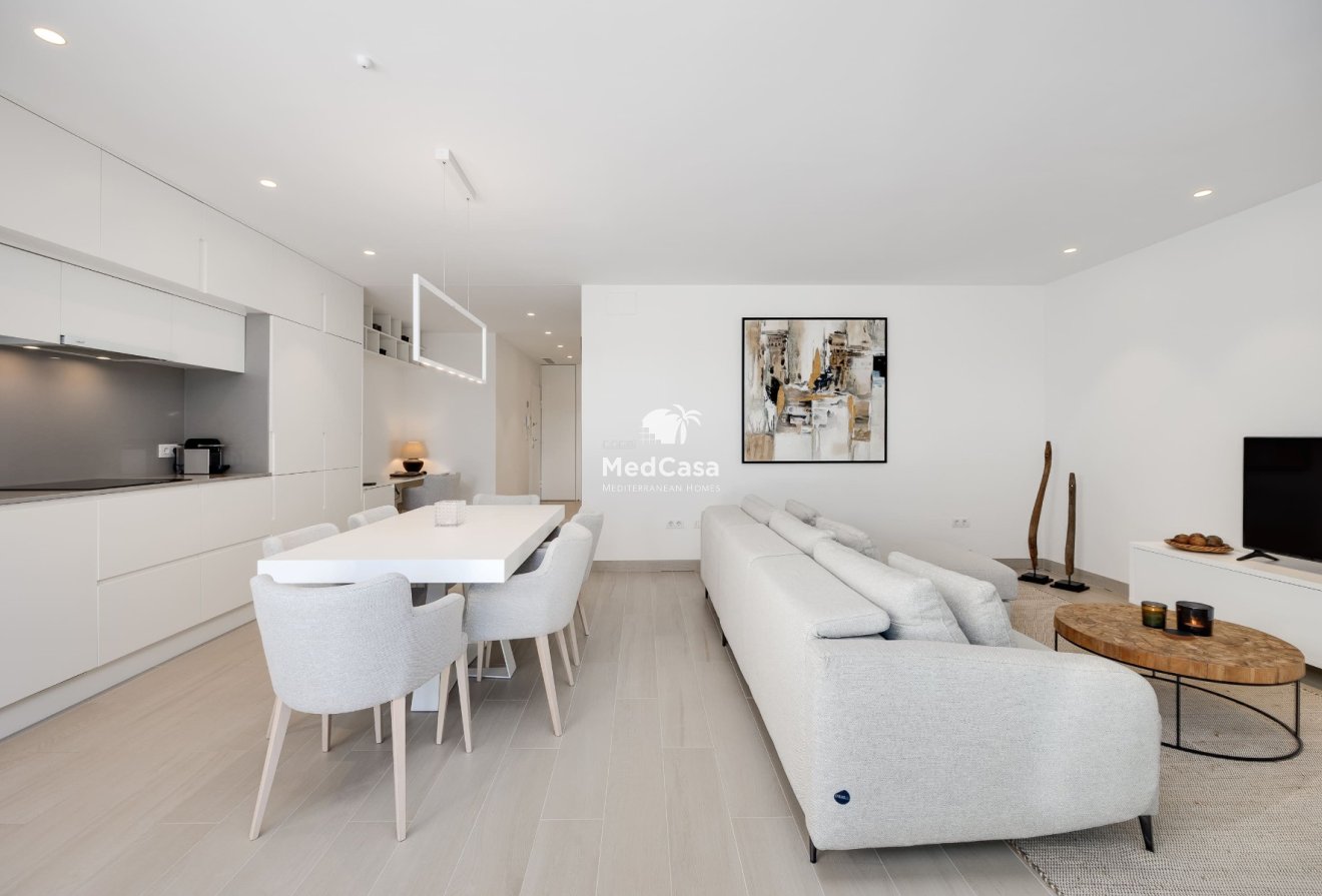 Wiederverkauf - Erdgeschosswohnung -
Golf Las Colinas