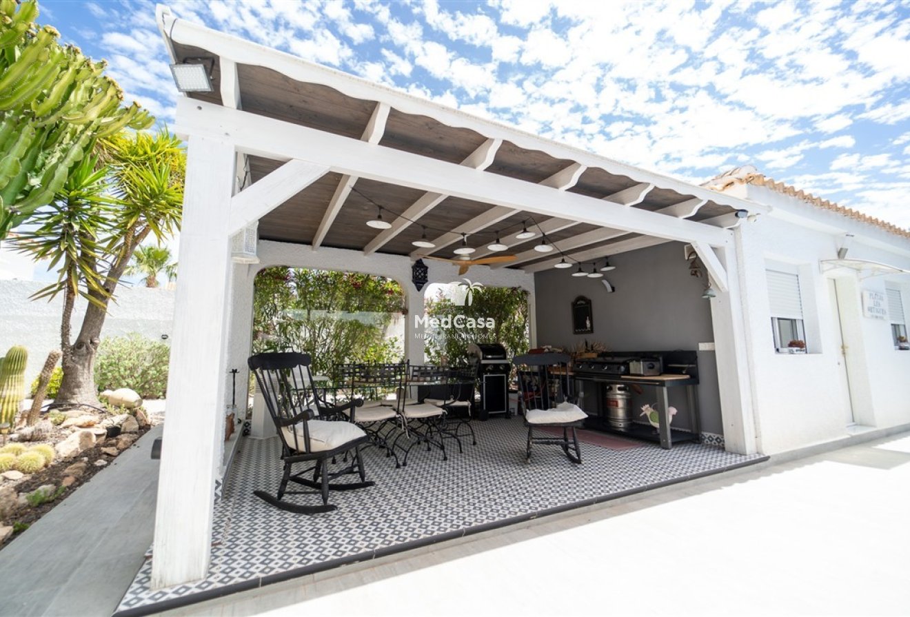 Wiederverkauf - Villa -
Torrevieja - El chaparral