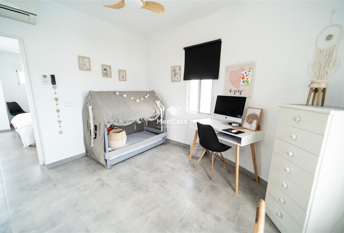 Wiederverkauf - Villa -
Torrevieja - El chaparral