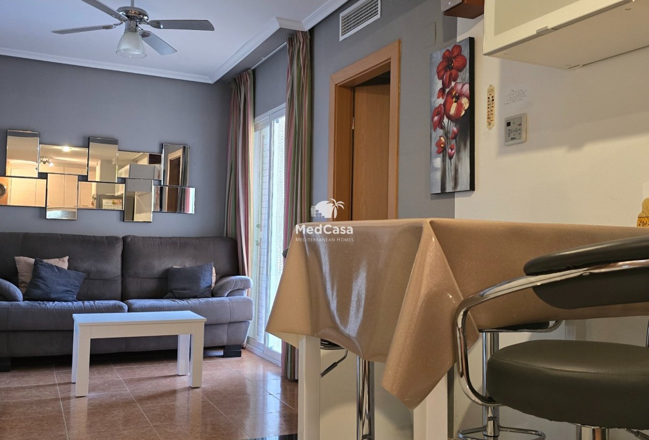 Resale - Ground floor apartment -
Formentera del Segura