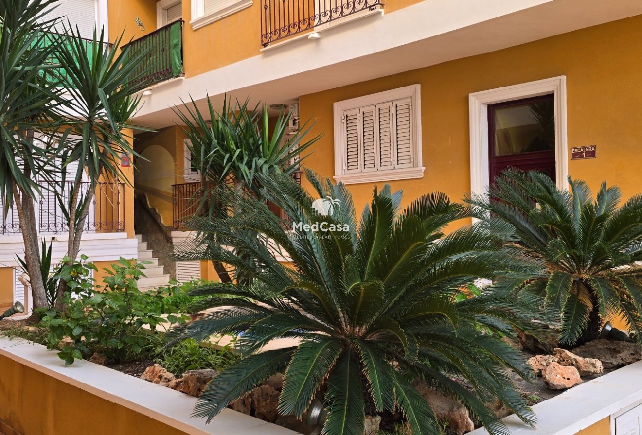 Resale - Ground floor apartment -
Formentera del Segura