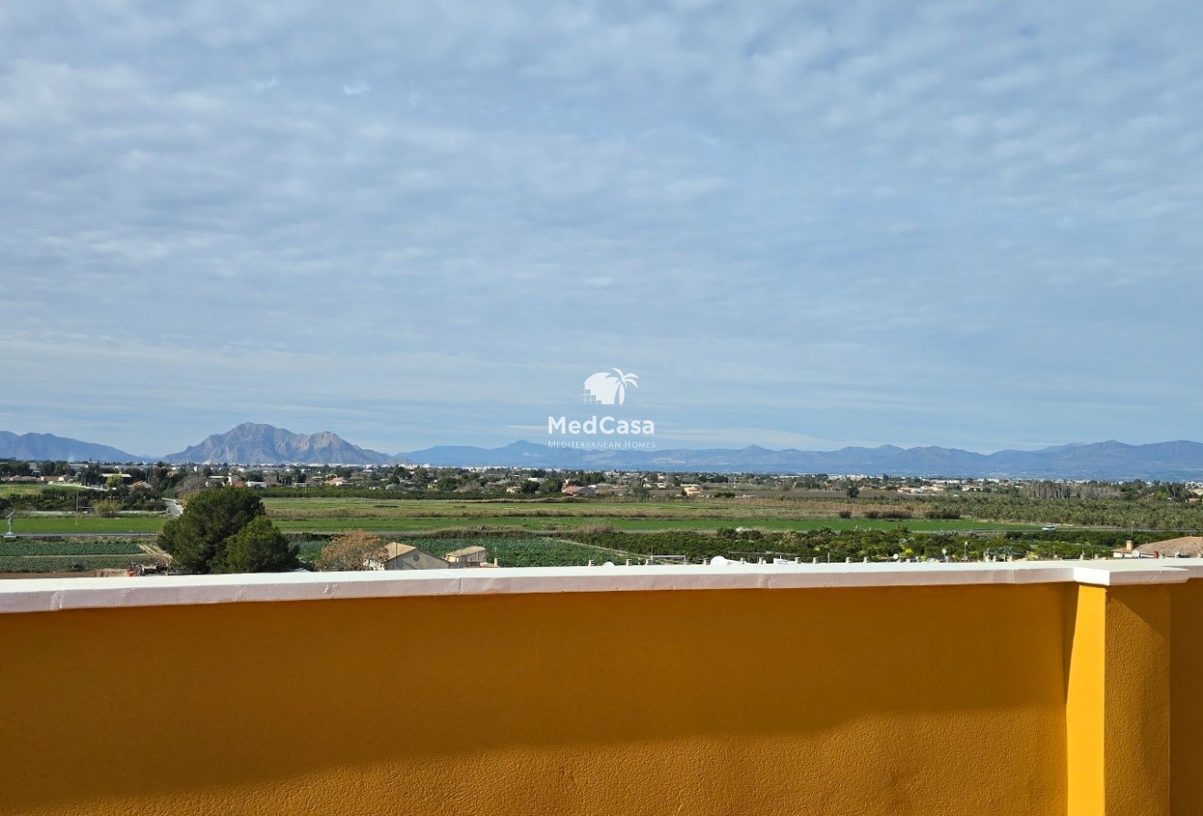 Resale - Ground floor apartment -
Formentera del Segura