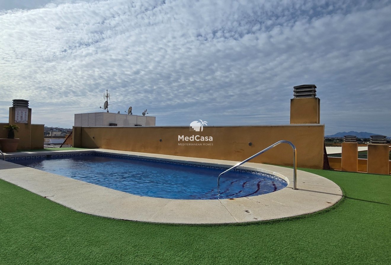 Resale - Ground floor apartment -
Formentera del Segura
