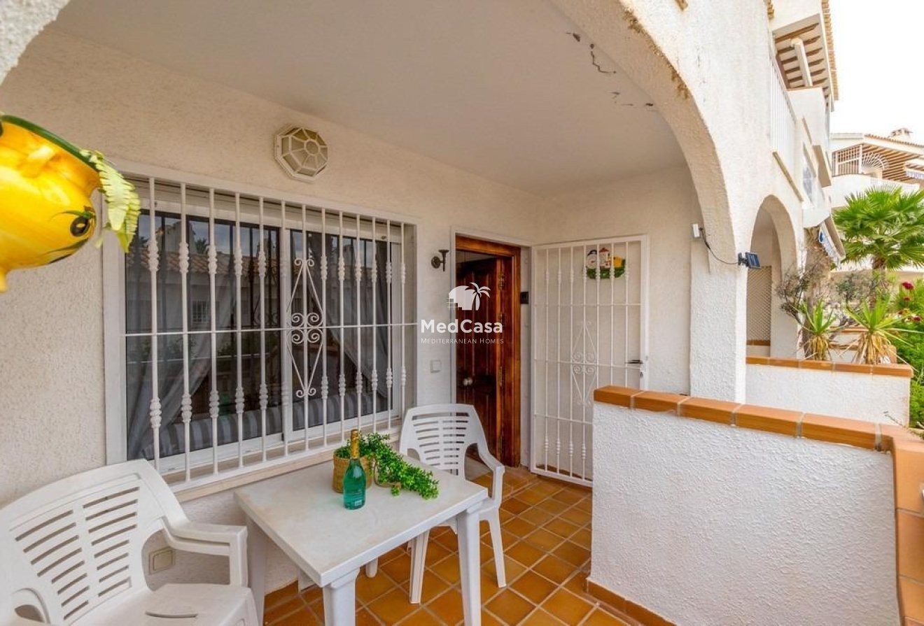 Wiederverkauf - Apartment -
Orihuela Costa - Aguamarina