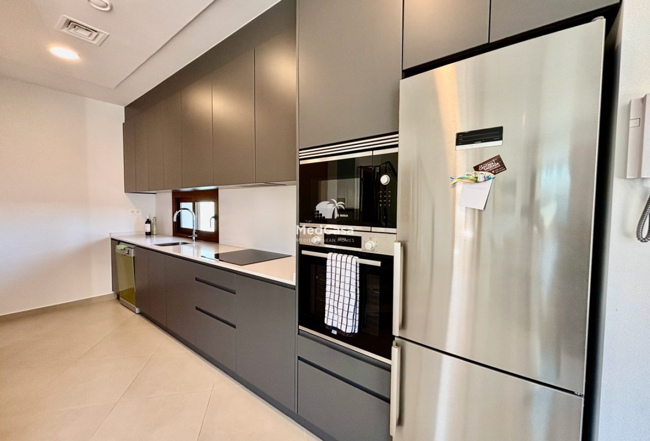 Resale - Villa -
Benijofar