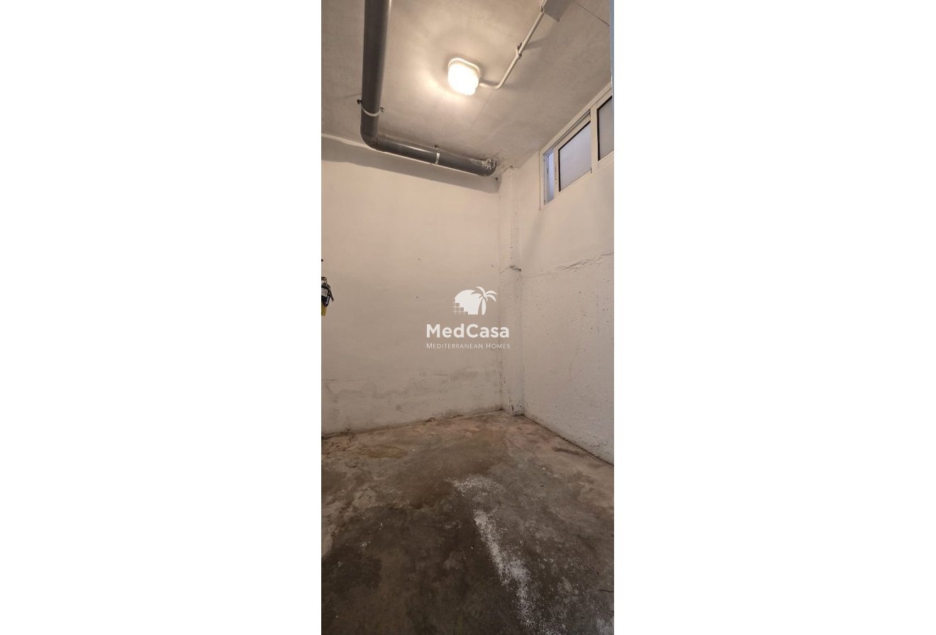 Resale - Ground floor apartment -
Formentera del Segura