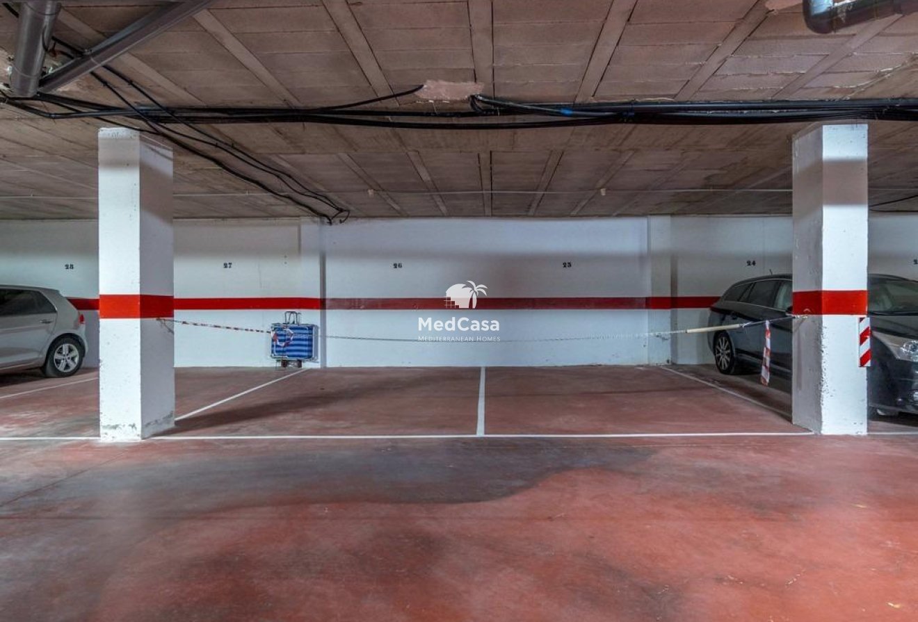 Wiederverkauf - Parking -
Orihuela Costa - Campoamor