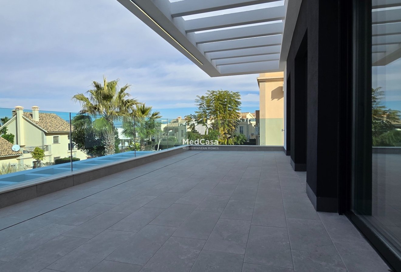 Neubau - Penthousewohnung -
Golf La Finca