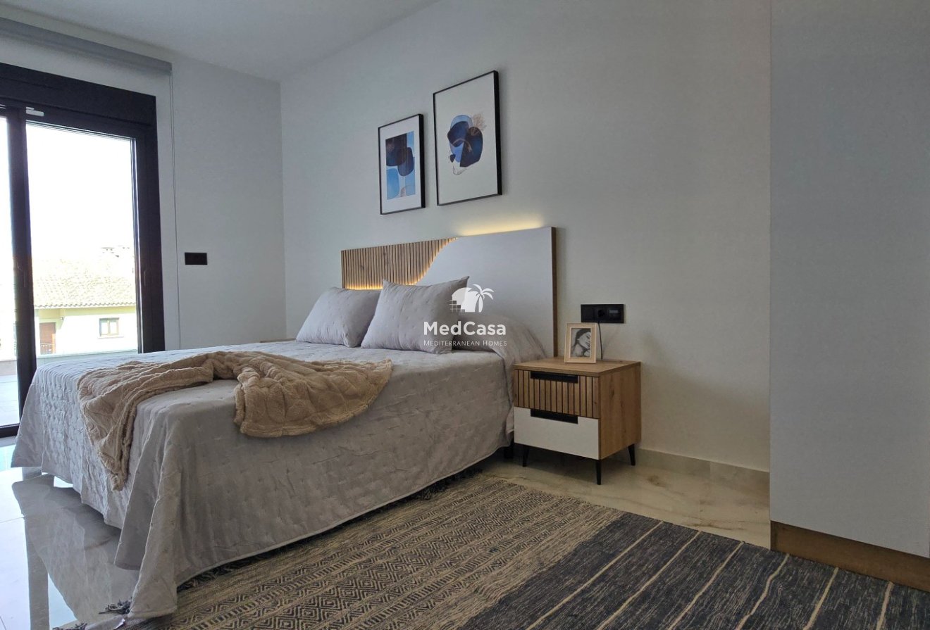 Obra nueva - Apartamento planta baja -
Golf La Finca